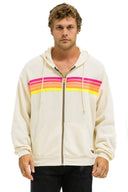 GRID:6779|COLOR:VINTAGE WHITE / WHITE NEON|COLOR_ID:40215|IMAGE_INDEX:06|PRIMARY:FALSE|GPR_IMAGE_ID:32868