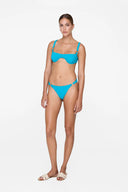 GRID:5621|COLOR:AQUAMARINE CROC|COLOR_ID:32255|IMAGE_INDEX:03|PRIMARY:FALSE|GPR_IMAGE_ID:32331