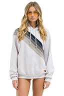 GRID:6778|COLOR:DOVE GREY / GREY|COLOR_ID:40012|IMAGE_INDEX:01|PRIMARY:TRUE|GPR_IMAGE_ID:18213