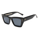 GRID:7205|COLOR:BLACK / SMOKE|COLOR_ID:40987|IMAGE_INDEX:02|PRIMARY:FALSE|GPR_IMAGE_ID:30197