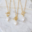 GRID:7844|COLOR:GOLD / WHITE|COLOR_ID:44417|IMAGE_INDEX:02|PRIMARY:FALSE|GPR_IMAGE_ID:32071