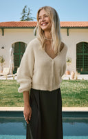 GRID:7119|COLOR:WARM WHITE|COLOR_ID:40601|IMAGE_INDEX:01|PRIMARY:TRUE|GPR_IMAGE_ID:18603