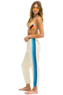 GRID:6788|COLOR:VINTAGE WHITE / BLUE|COLOR_ID:39730|IMAGE_INDEX:01|PRIMARY:TRUE|GPR_IMAGE_ID:18058