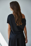 GRID:7111|COLOR:BLACK|COLOR_ID:40562|IMAGE_INDEX:02|PRIMARY:FALSE|GPR_IMAGE_ID:18561