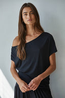 GRID:7111|COLOR:BLACK|COLOR_ID:40562|IMAGE_INDEX:01|PRIMARY:TRUE|GPR_IMAGE_ID:18559