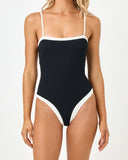 GRID:7333|COLOR:BLACK/CREAM|COLOR_ID:44133|IMAGE_INDEX:06|PRIMARY:FALSE|GPR_IMAGE_ID:31158