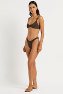 GRID:7689|COLOR:WALNUT LUREX MICRO|COLOR_ID:43713|IMAGE_INDEX:06|PRIMARY:FALSE|GPR_IMAGE_ID:26589