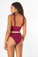 DAPHNE ONE PIECE