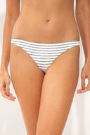 GRID:7564|COLOR:LINEA / WHITE|COLOR_ID:42922|IMAGE_INDEX:02|PRIMARY:FALSE|GPR_IMAGE_ID:22063