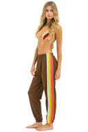 GRID:6788|COLOR:CHOCOLATE / WHITE NEON|COLOR_ID:40221|IMAGE_INDEX:01|PRIMARY:TRUE|GPR_IMAGE_ID:18348