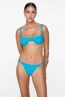 GRID:5621|COLOR:AQUAMARINE CROC|COLOR_ID:32255|IMAGE_INDEX:01|PRIMARY:TRUE|GPR_IMAGE_ID:12386