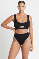 THE SAVANNAH BRIEF - Las Olas
